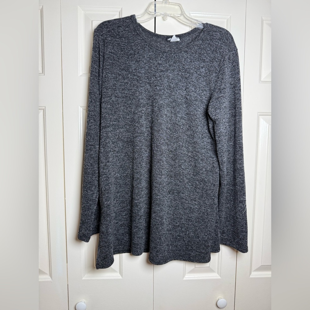 Heimish USA Back Button Detail Top